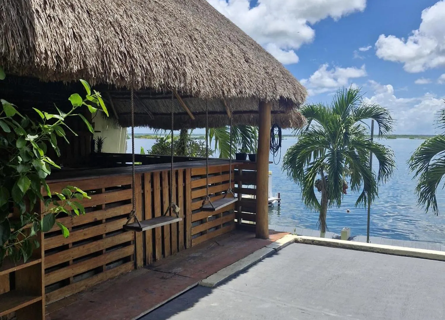 Casa Sirena - Habitaciones A Orilla De La Laguna Y Cenote Esmeralda Bacalar 0*,